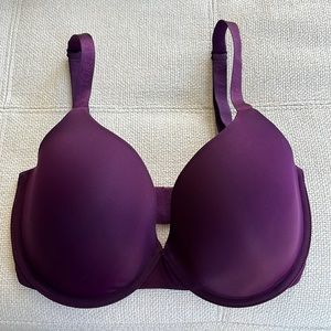 Victoria’s Secret Bra. Maroon. 32DDD. EUC